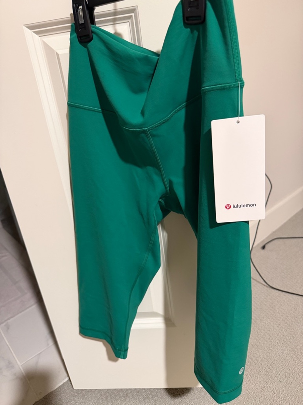 lululemon athletica Emerald Green Cropped Leggings
